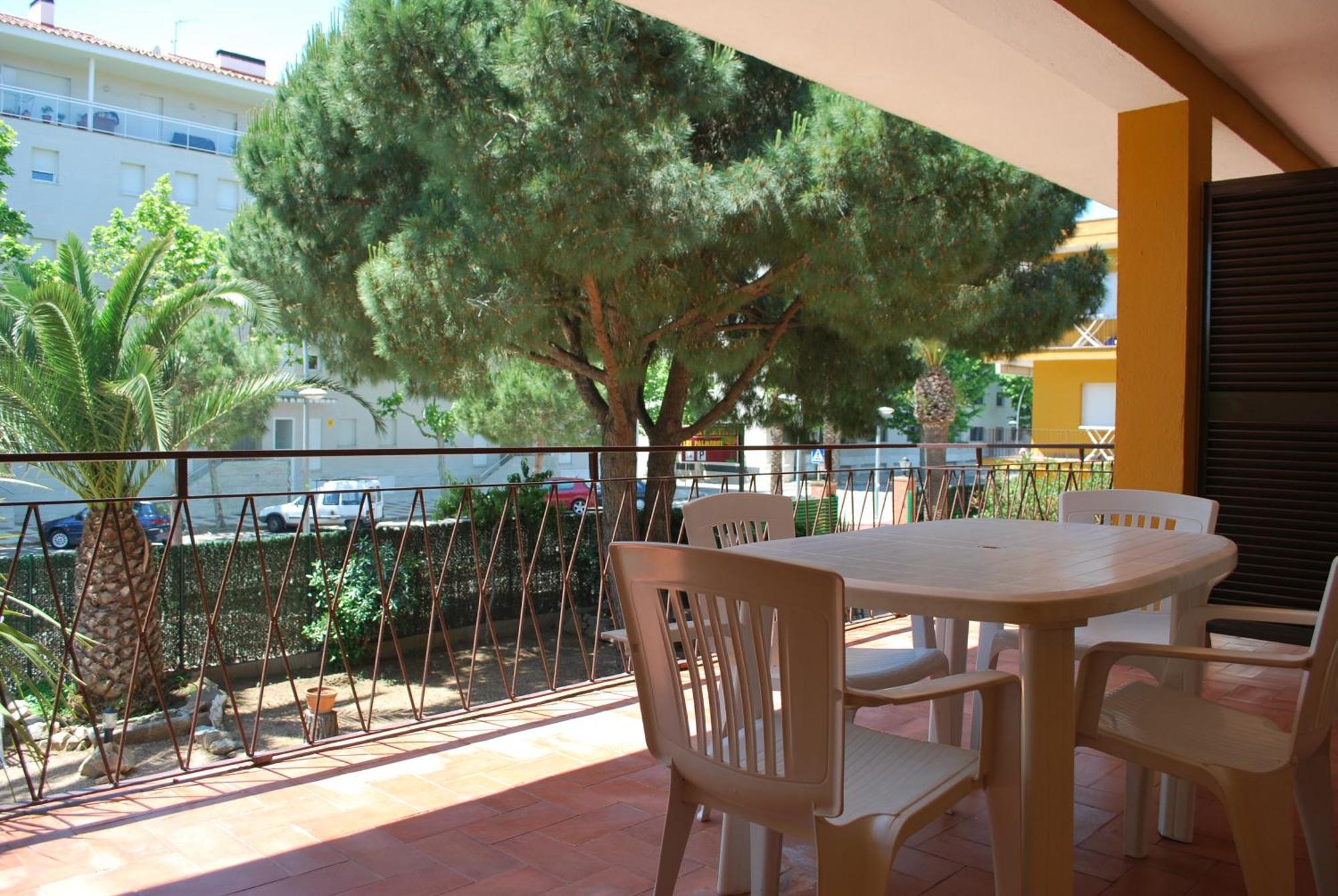 Apartamentos Les Palmeres Platja d'Aro Bilik gambar