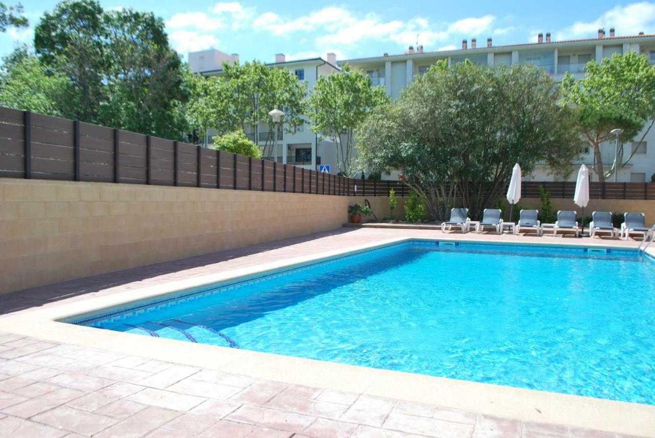 Apartamentos Les Palmeres Platja d'Aro Luaran gambar