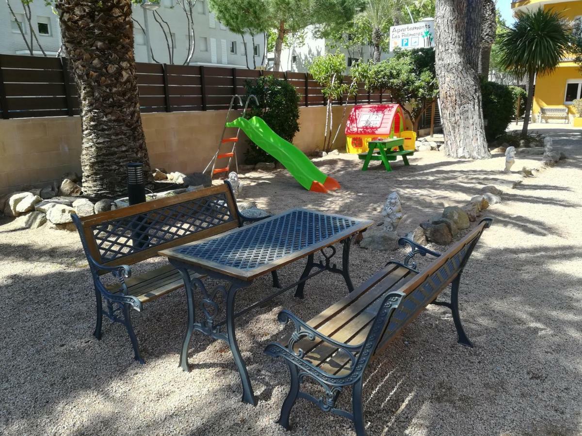 Apartamentos Les Palmeres Platja d'Aro Luaran gambar