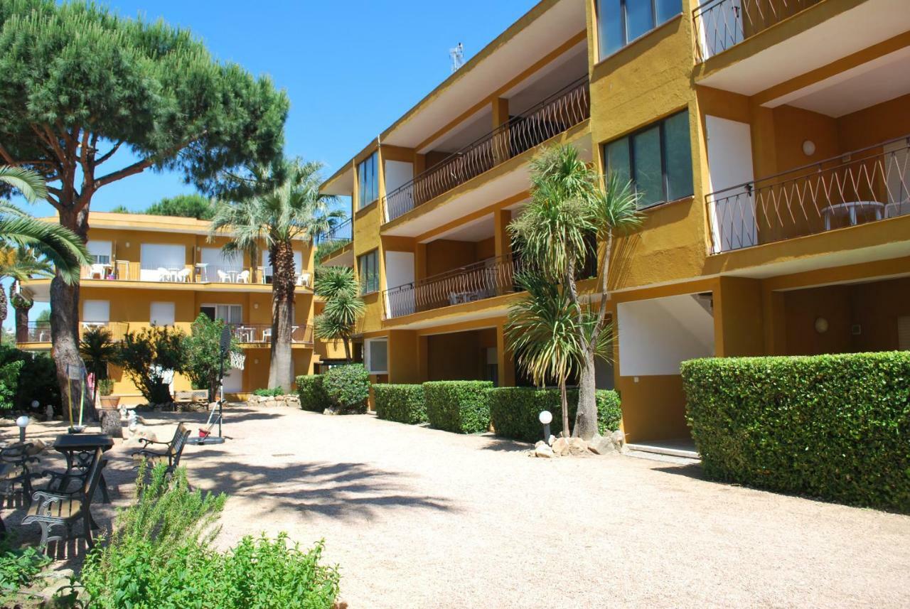 Apartamentos Les Palmeres Platja d'Aro Luaran gambar