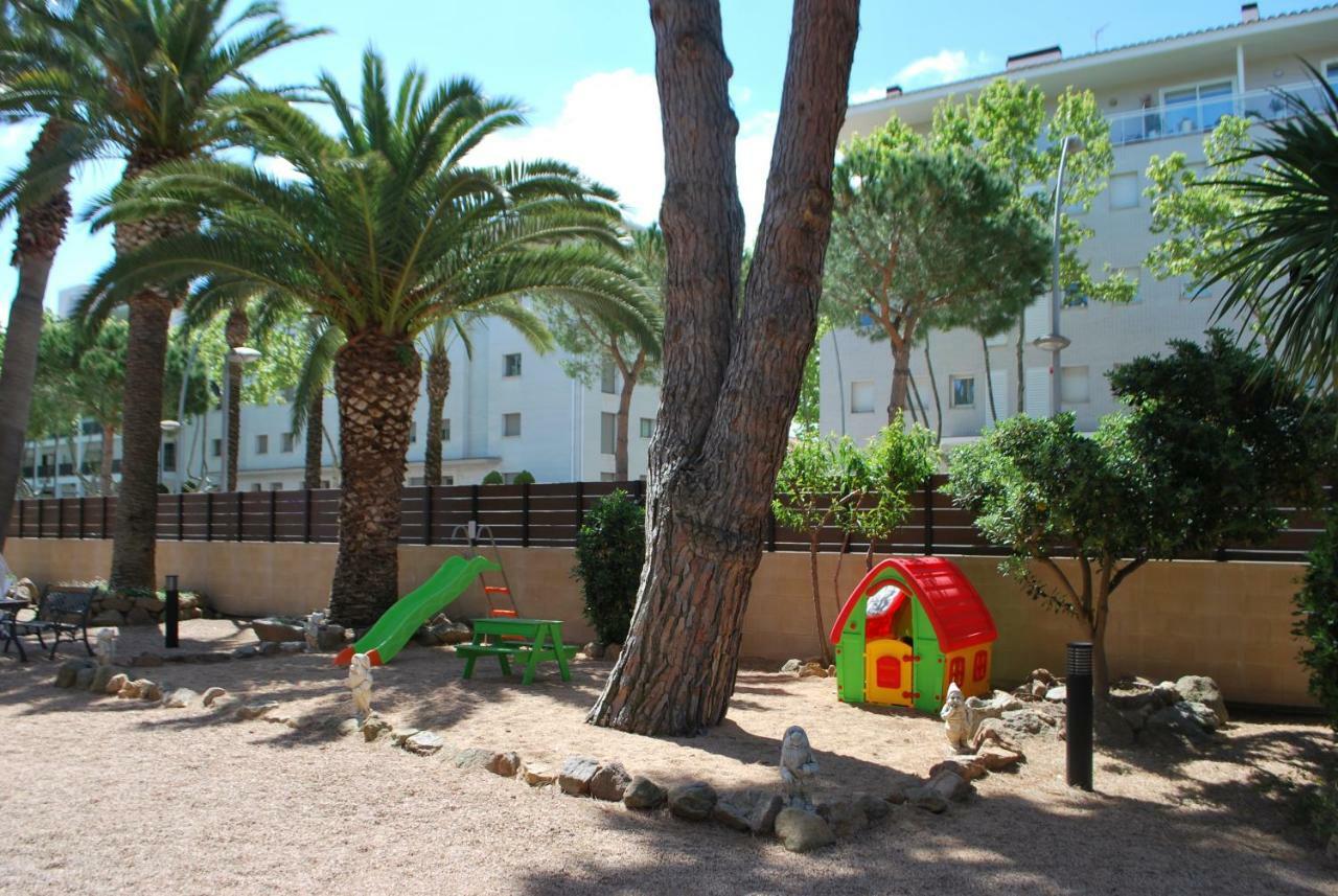 Apartamentos Les Palmeres Platja d'Aro Luaran gambar