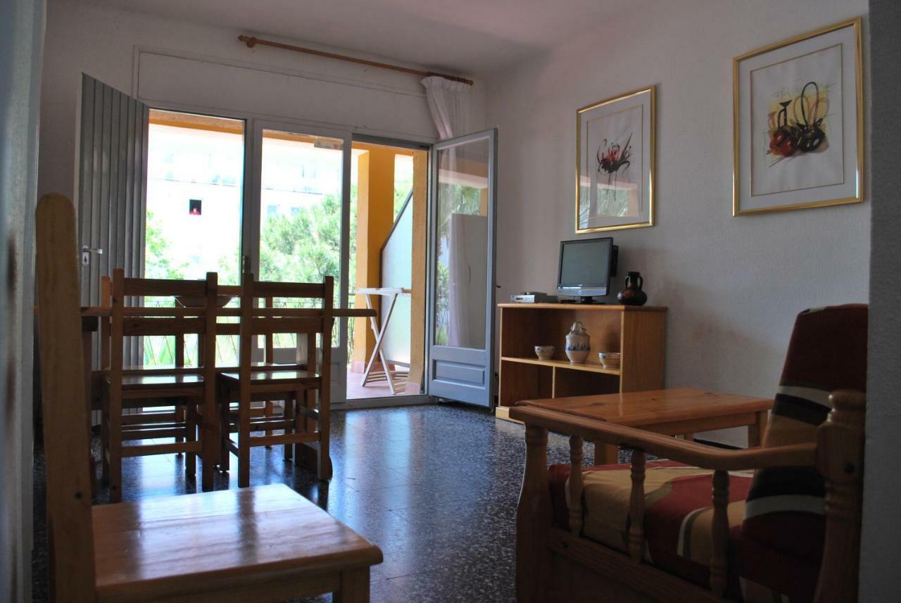 Apartamentos Les Palmeres Platja d'Aro Luaran gambar